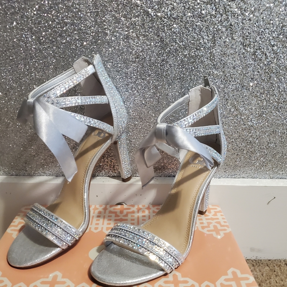 Bling Heels -Prom, Wedding or After 5 - Picture 1 of 4